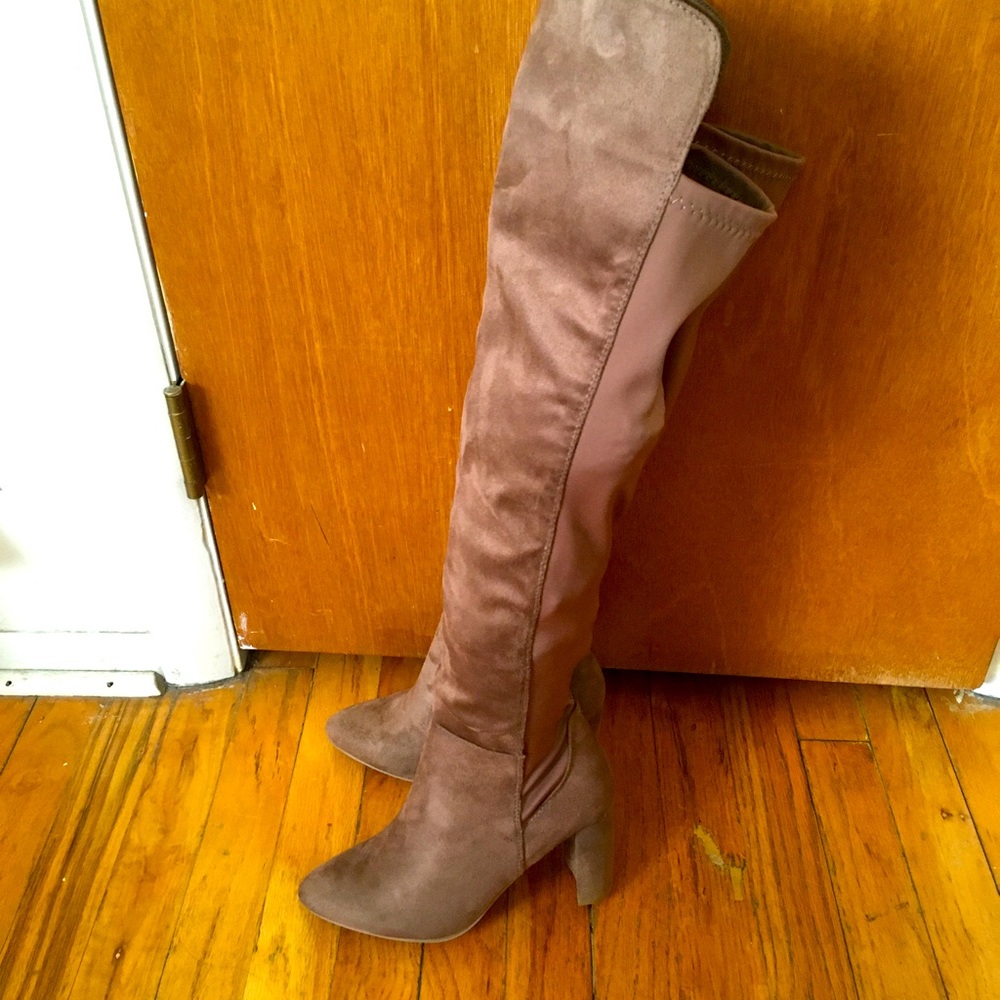 Over the knee Boots